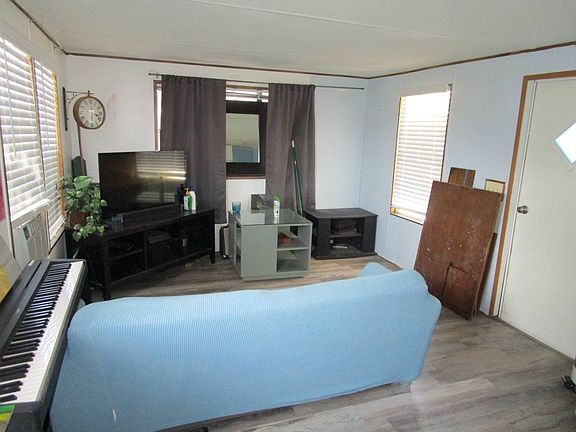 3rd image of 42 W Oak St Lot A8