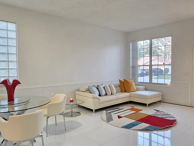 661 Lake Wellington Dr — Photo 60