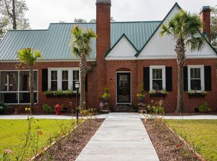 700 Hampton St, Walterboro, SC 29488