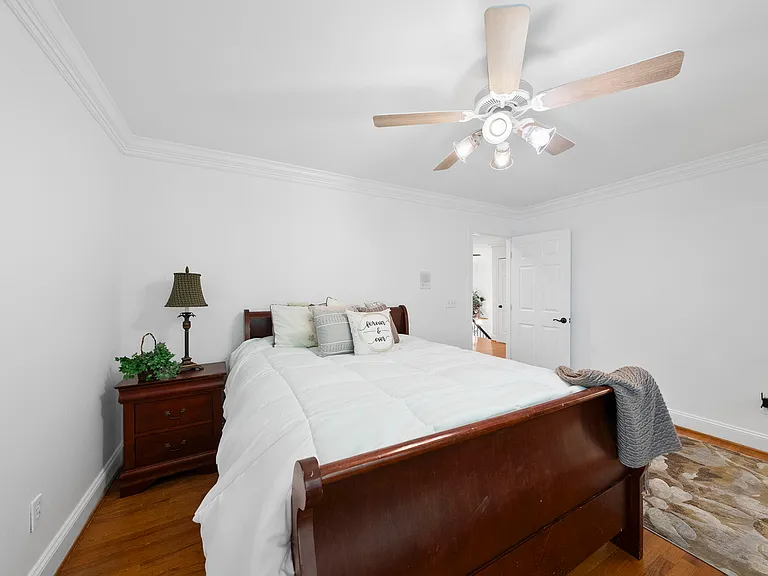 106 Birkhaven Dr — Photo 46