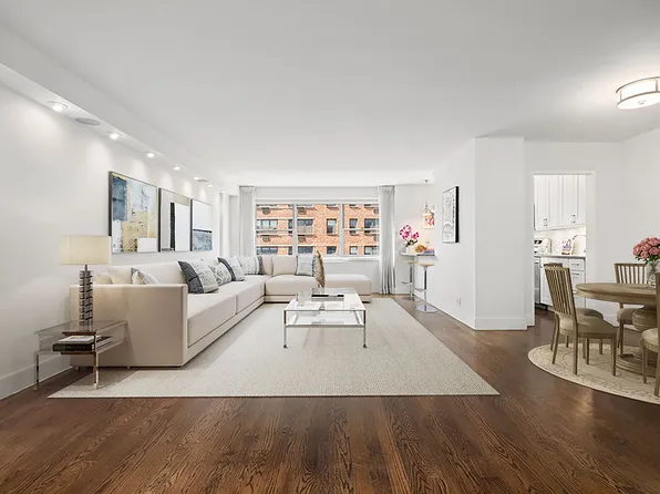 70 East 10th Street image 1 of 24