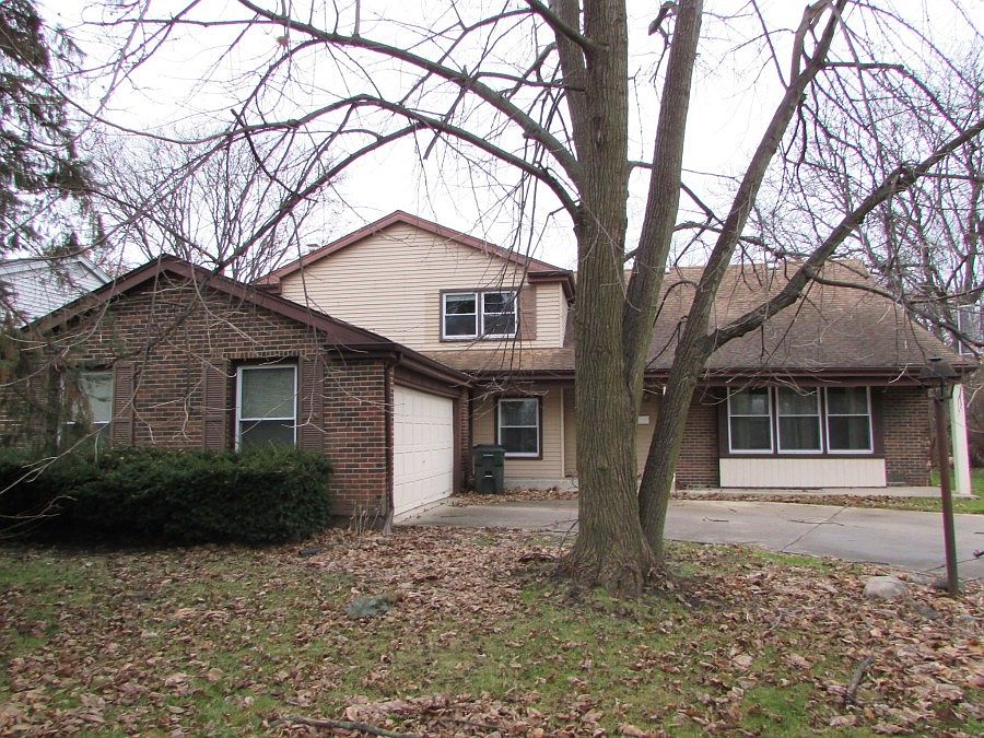 1st image of 912 N Fairway Dr