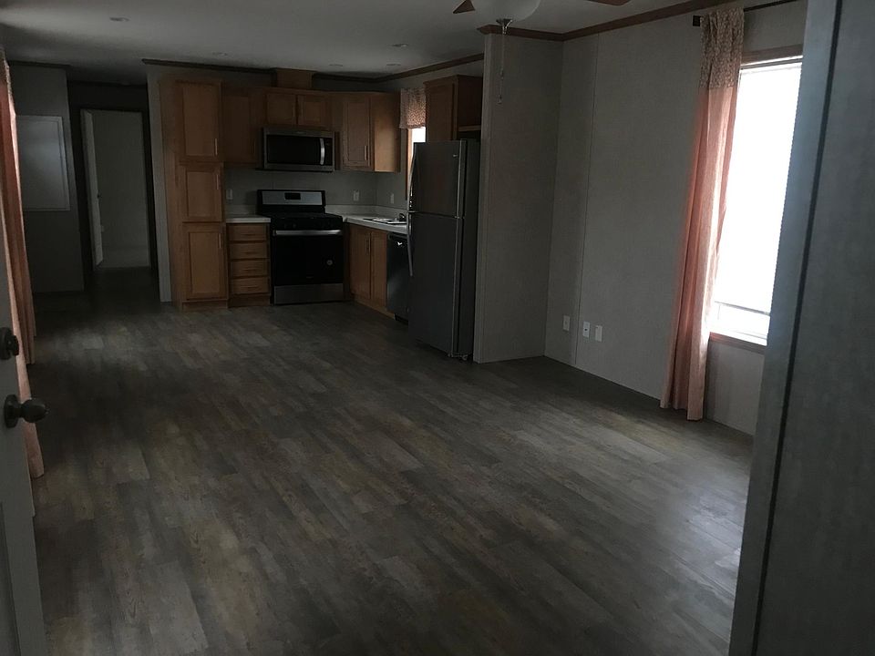 1st image of 29 Jacob Dr