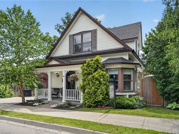 111 Main St W, Grimsby, ON L3M 1R5