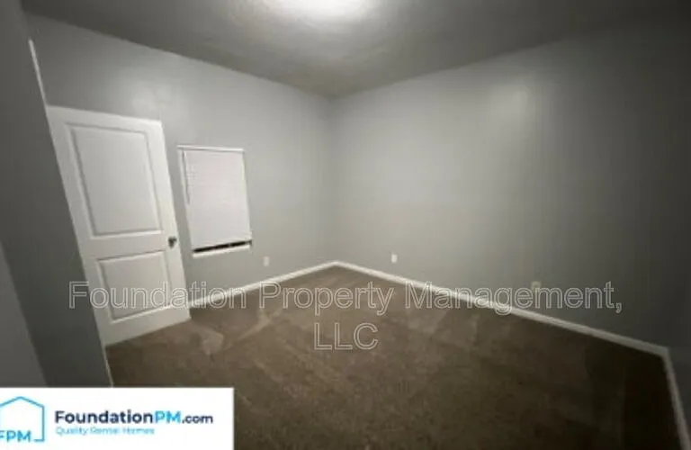 735 Roanoke Ave — Photo 15