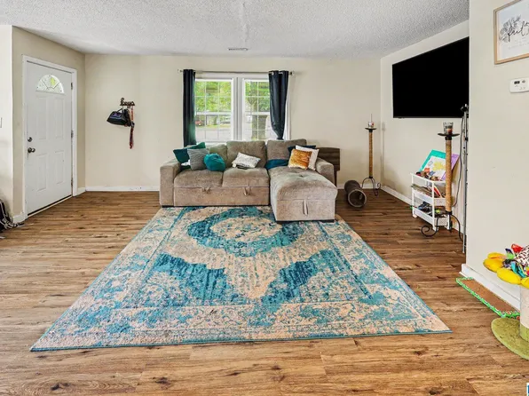 549 Henson St, Birmingham, AL 35228
