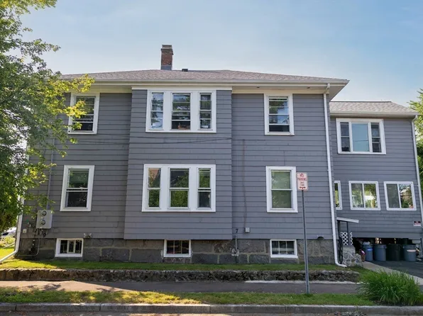 7 Nine Hammond Ct, Quincy, MA 02169