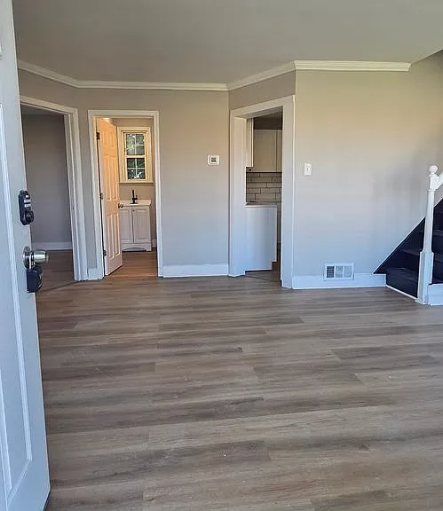1019 Green Ln — Photo 6