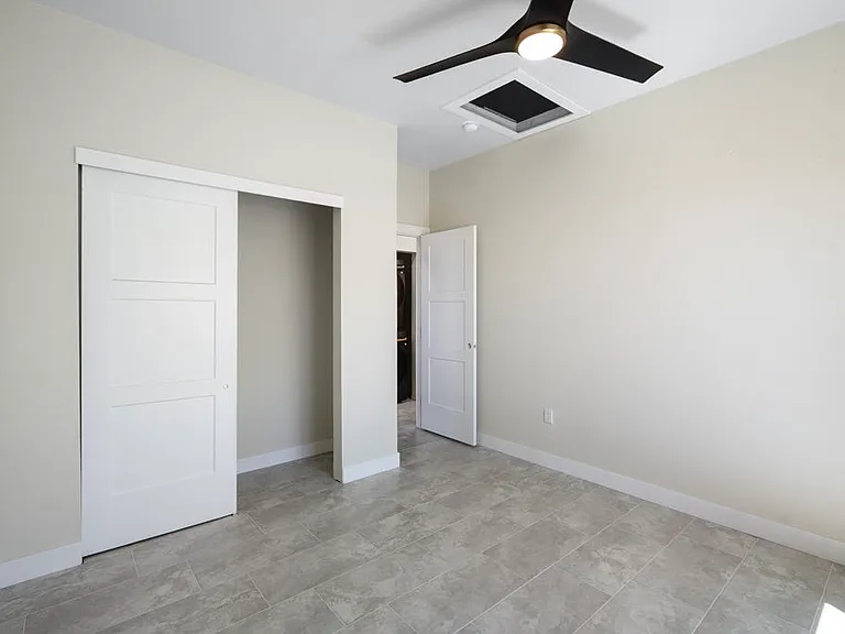 1822 E Roma Ave #2 — Photo 14
