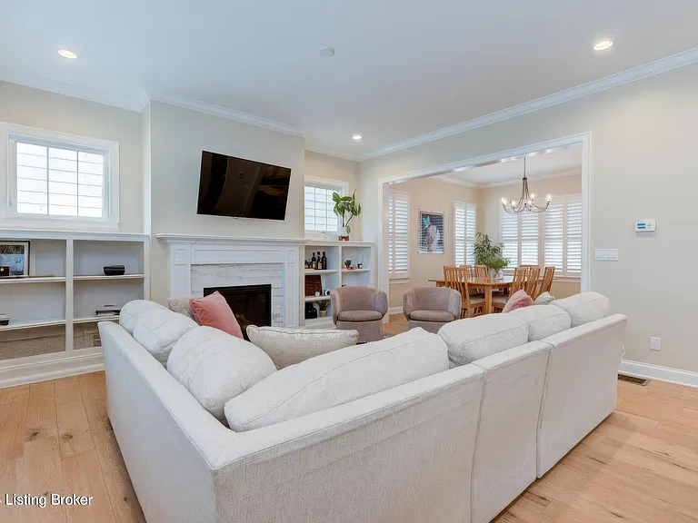 6108 Mistflower Cir — Photo 2