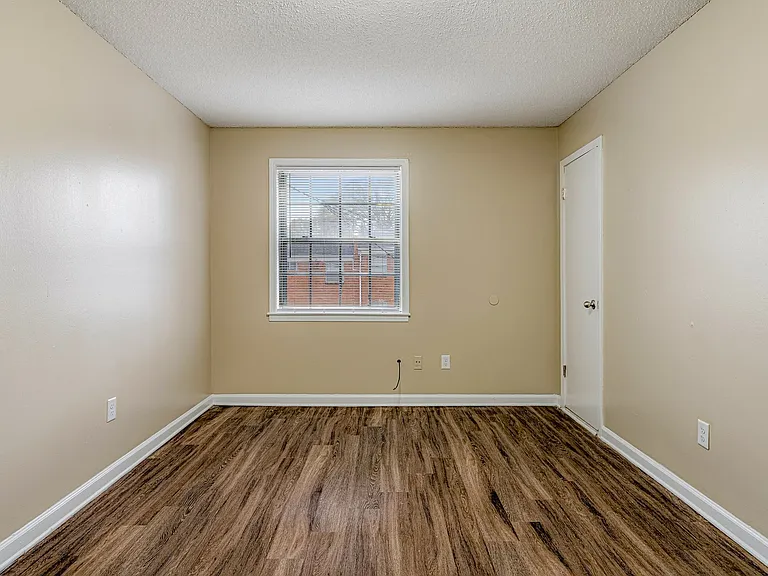 Sherwood Flats — Photo 7