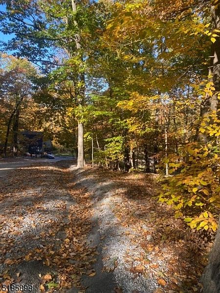 1st image of 6 Glen Dr