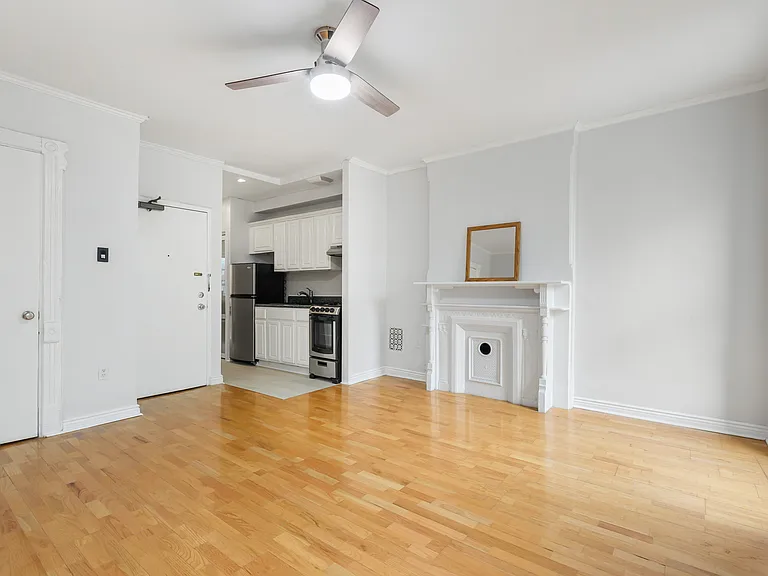 1215 Bergen St #2 — Photo 2