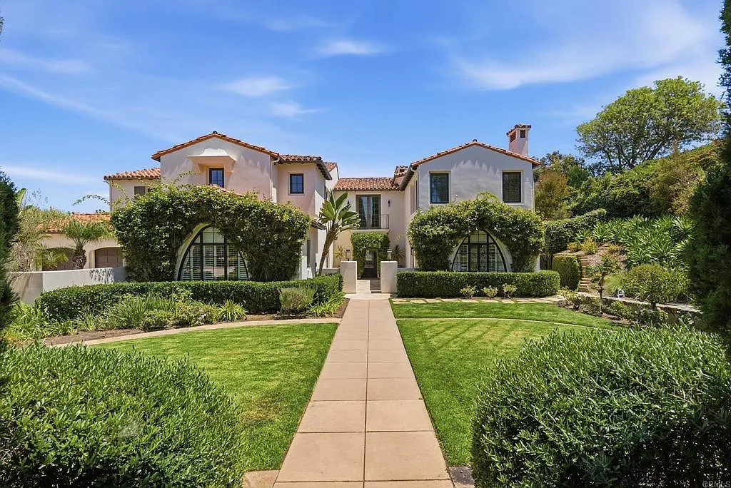 7 bed, 9.0 bath, 7784 sqft, $29,950 — Photo 3