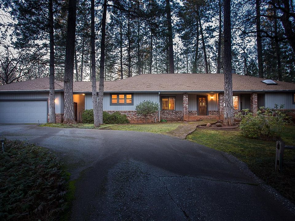 2nd image of 16950 Charles Way