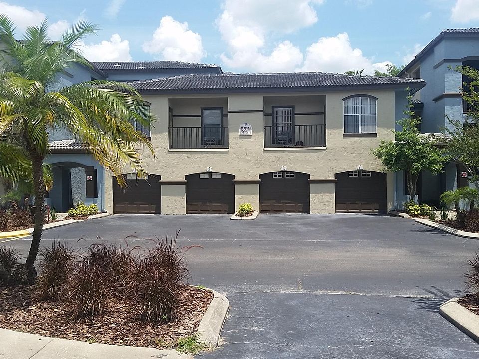 Garage (two on far left)