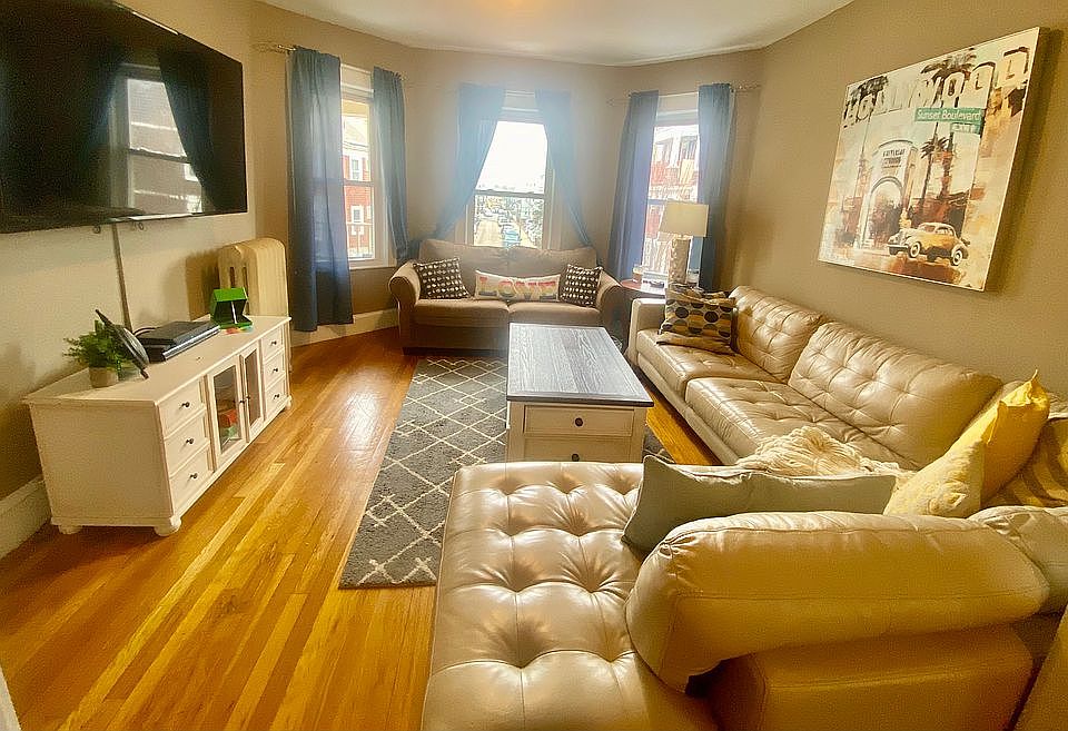 Lots of natural sunlight!