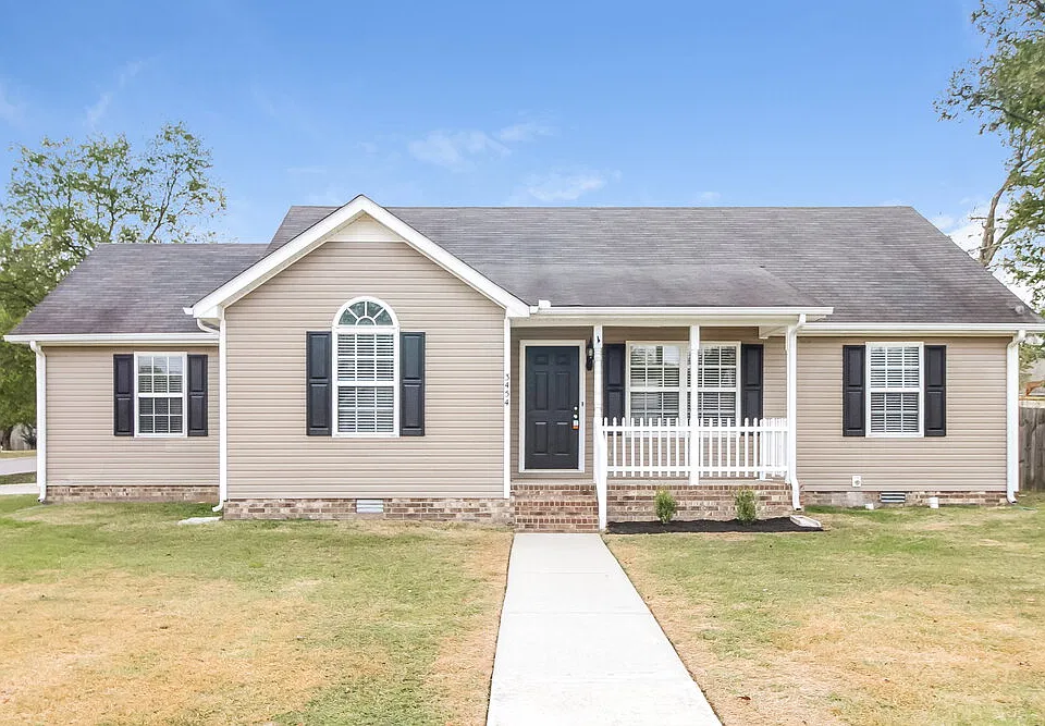 3454 Hardwood Dr