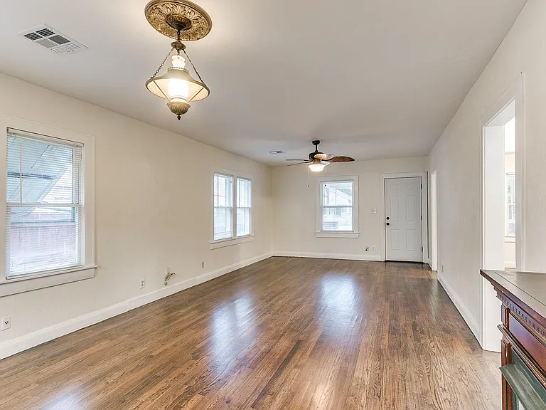 625 W Dewey St — Photo 47
