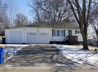 703 6th St S, Ellendale, MN 56026