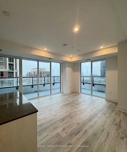 10 Inn On The Park Dr #1404 — Photo 8