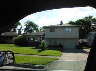 5482 Driftwood Rd, Columbus, OH 43229