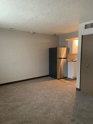 The Bigelow Apartments — Photo 48