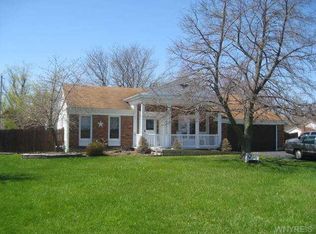 2864 Stony Point Rd, Grand Island, NY 14072