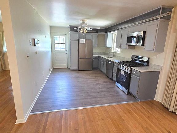 5th image of 10902 Exeter Ct