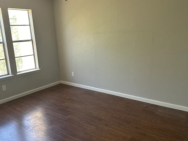 11201 Campestre Ln #B — Photo 5