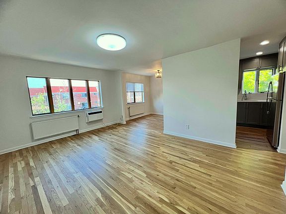3rd image of 7242 52nd Ave #C