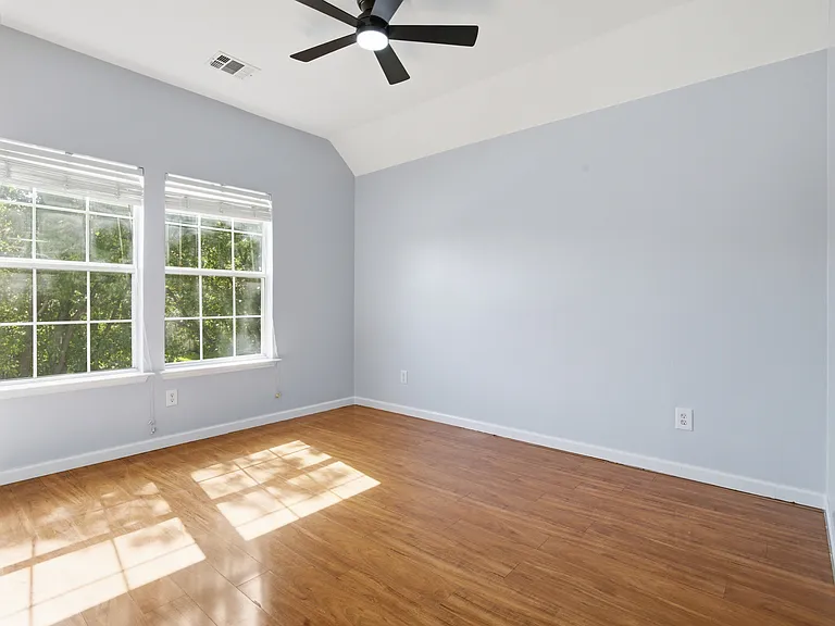 2114 Rustic Ridge Dr — Photo 43