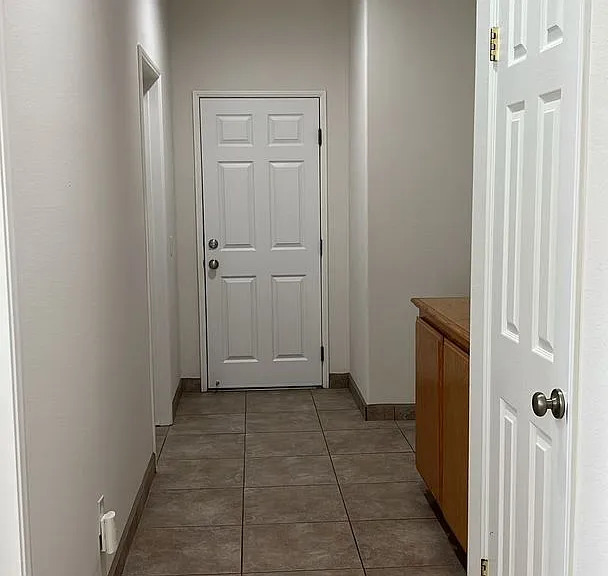 27665 Durant St — Photo 10
