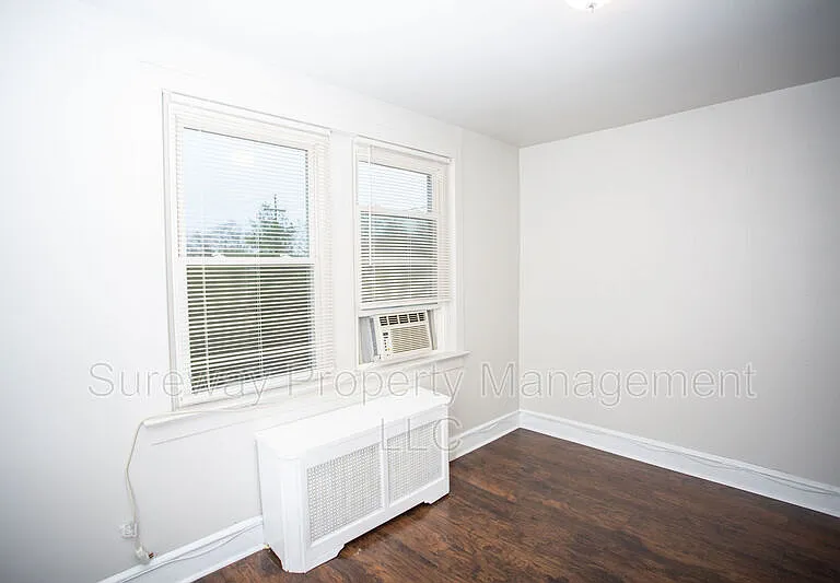 1034B Collings Ave — Photo 30