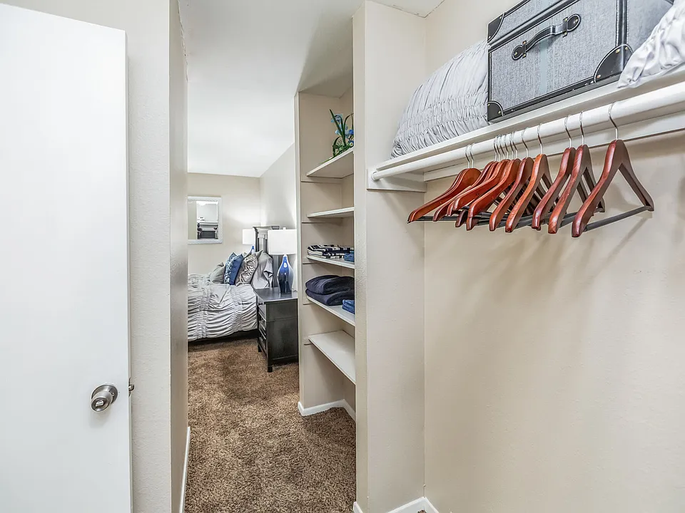 Summer Trace Apartments