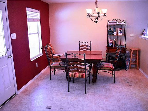 3rd image of 6945 Brookglen Ln