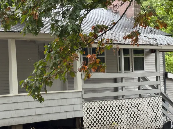 25 Maple St #C, Bridgton, ME 04009