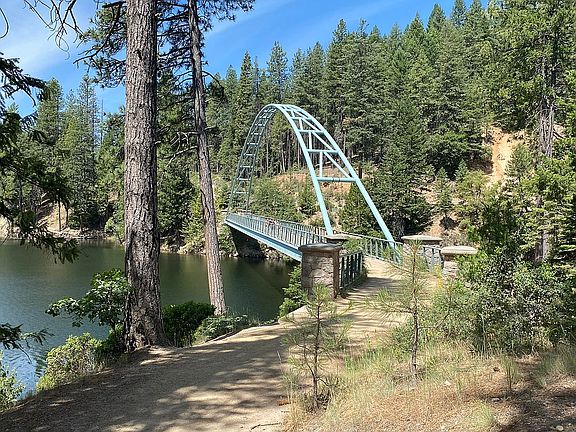 walking distance to trails