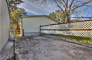 5th image of 6823 S Lakewoods Dr
