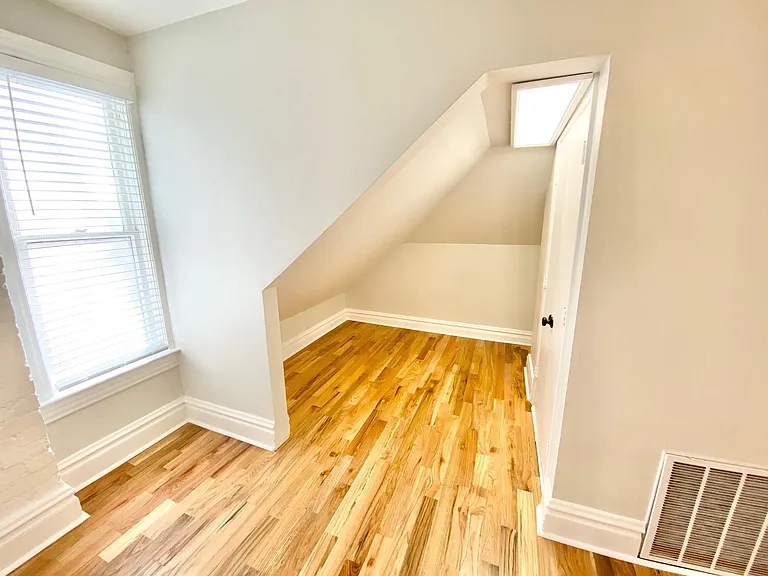 628 N Center St #3 — Photo 12