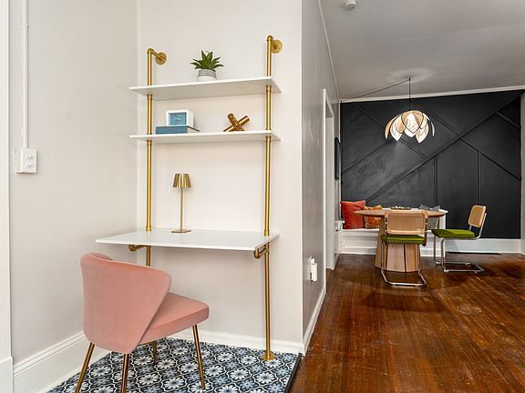 5th image of 1504 W Friendly Ave #A