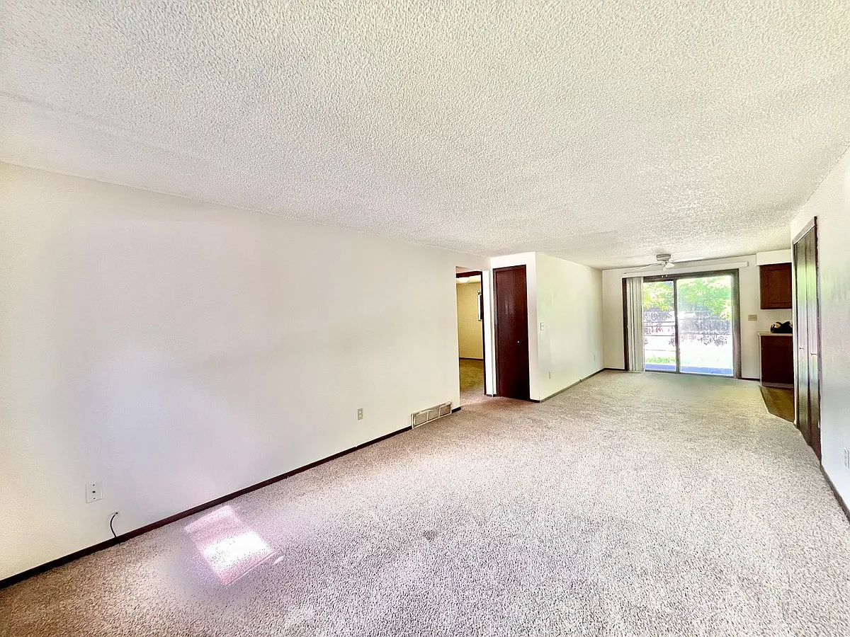 Building Photo - 3144 White Elm Ct