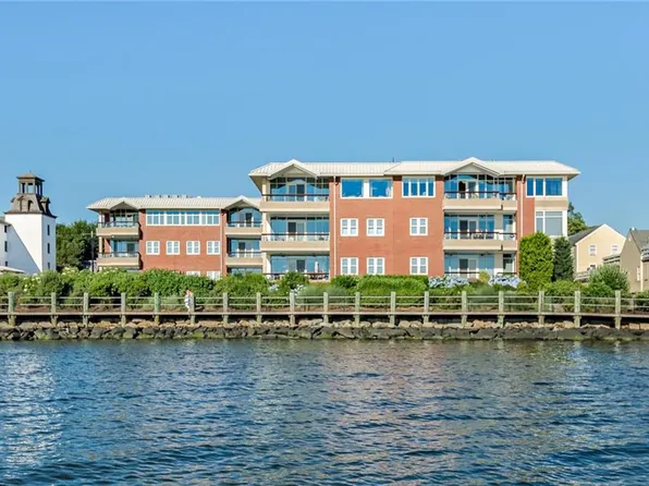 341 Thames St Unit 303S, Bristol, RI 02809