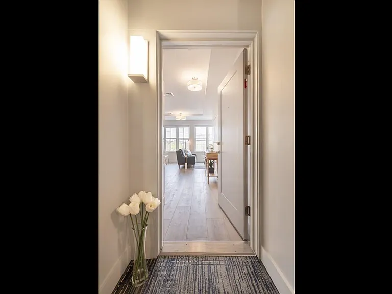70 Bremen St #201 — Photo 19