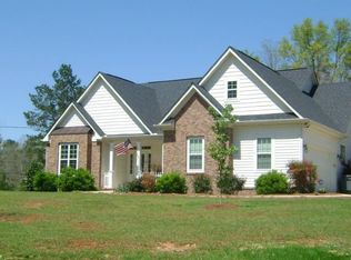 2003 Chapel Hill Rd, Williamson, GA 30292