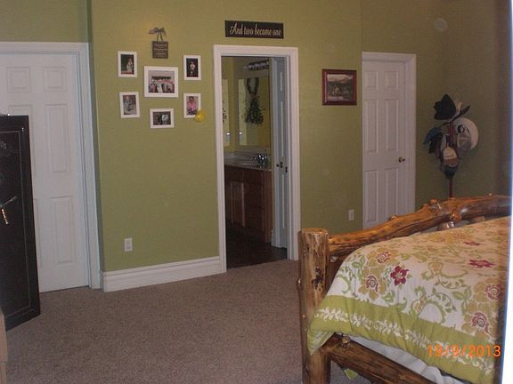 Master Bedroom : The closed doors are the two walk-in closets. The open door is the master bath.