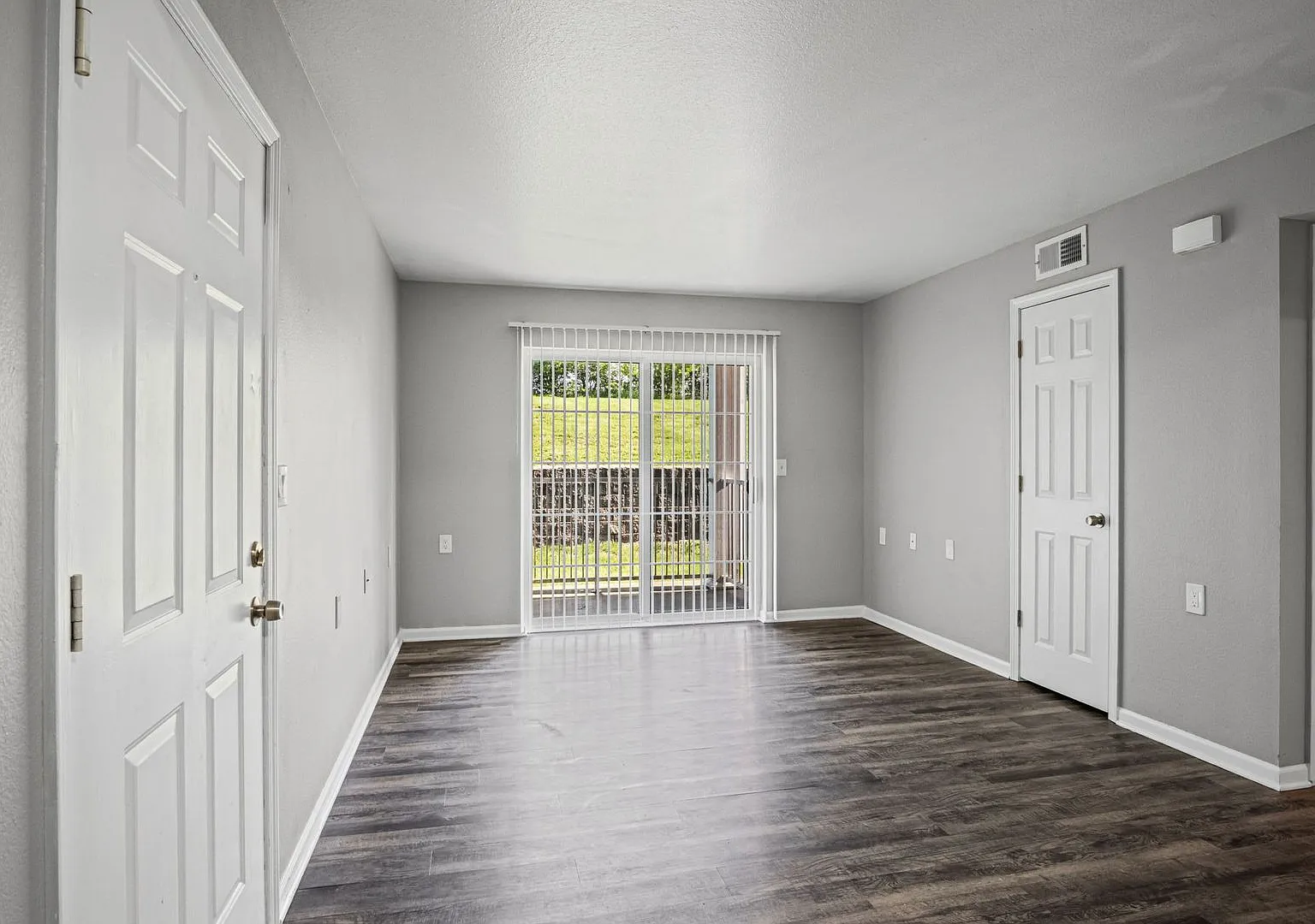Peachtree Place — Photo 3