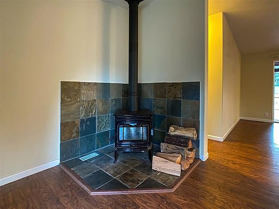 3rd image of 603 Valley Pines Dr