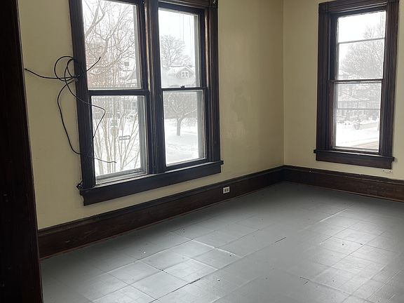 5th image of 602 Lafayette St #2