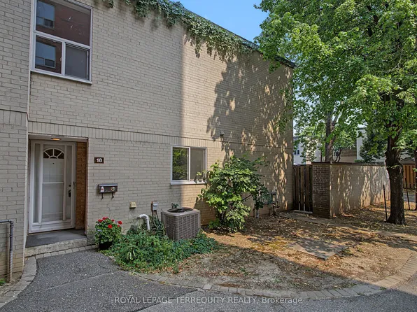 (undisclosed Address), Toronto, ON M3J 1K7